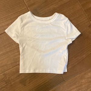 Cropped tee